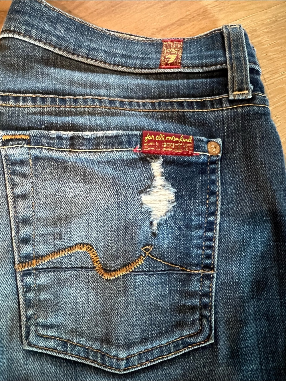 7 For All Mankind Women's Medium Blue Skinny Jeans with Back Pocket Distress
